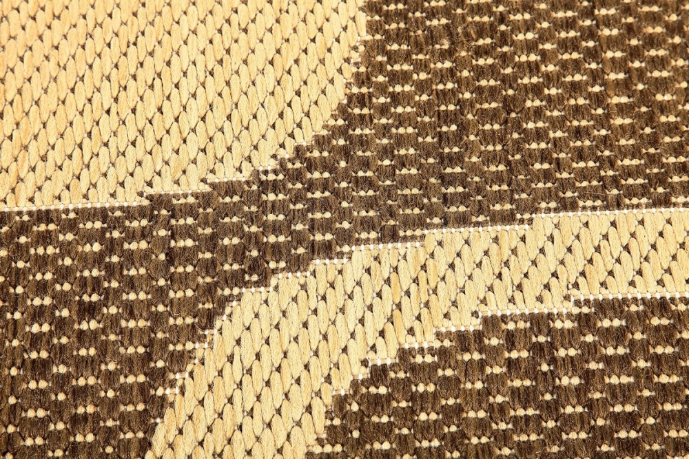 Nile 5605 J84 N